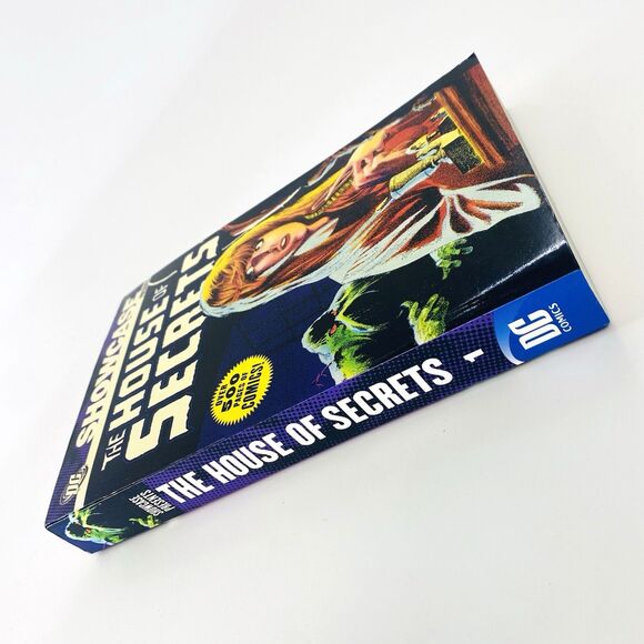 1st Print DC Showcase Presents THE HOUSE OF SECRETS Vol 1 Graphic Novel TPB - Picture 3 of 8